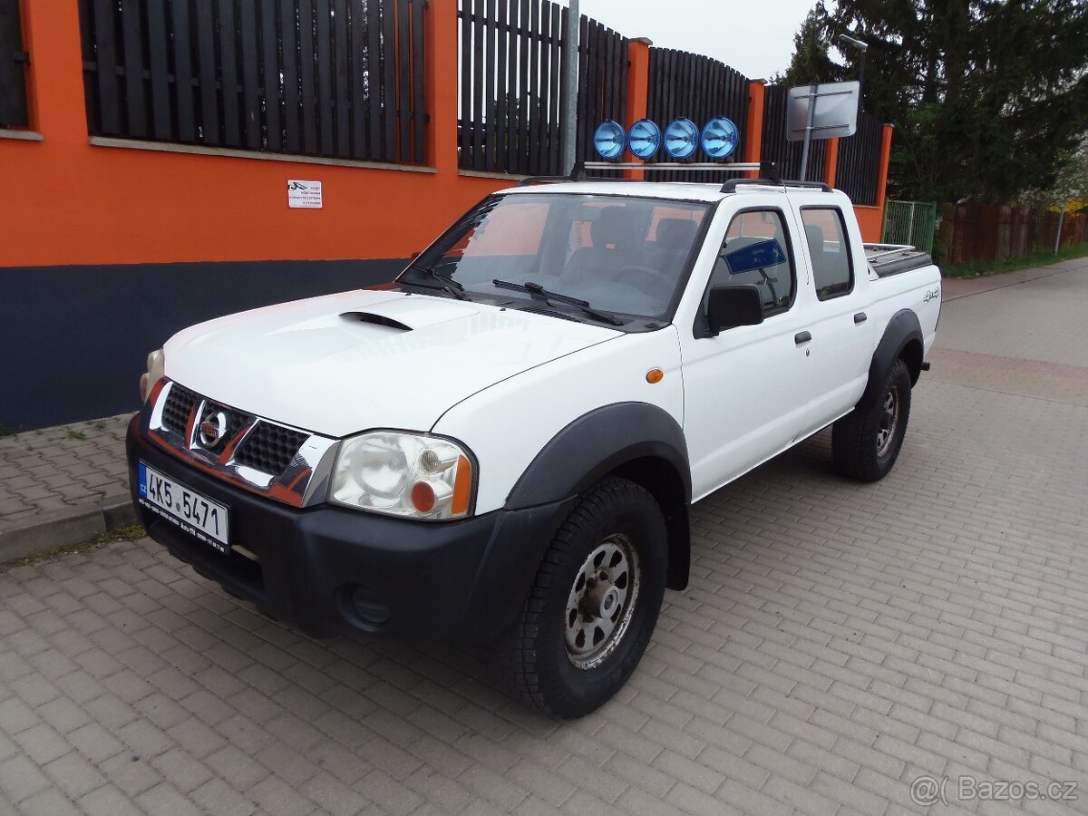 Nissan Double Cab 2.5 TD 4x4 redukce tažné 3T ČR