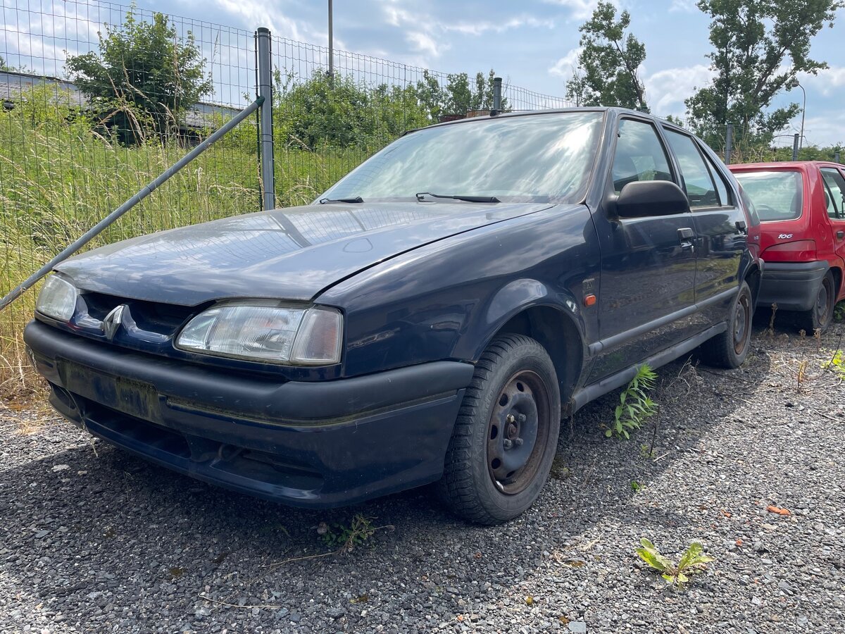 Renault 19