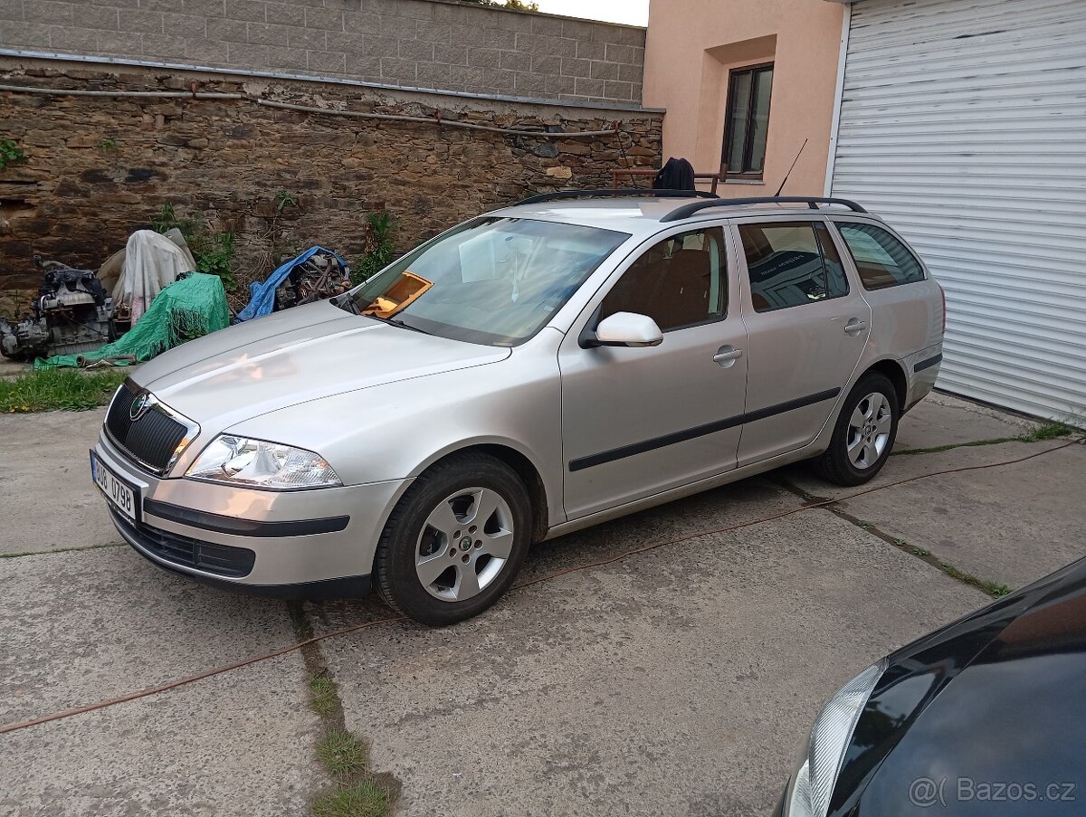 Škoda Octavia 1.6 mpi benzín kombi