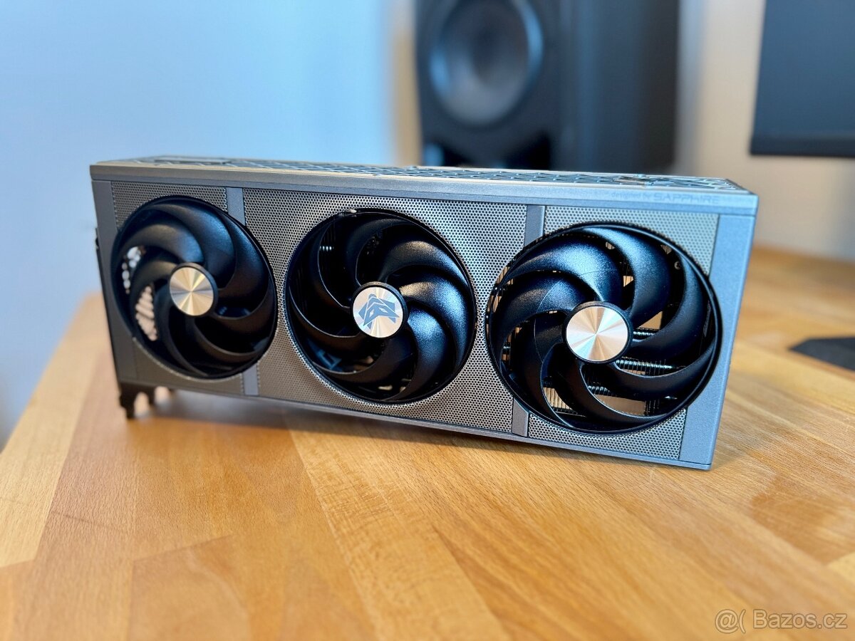 SAPPHIRE NITRO+ AMD Radeon RX 9070 XT GAMING OC 16G