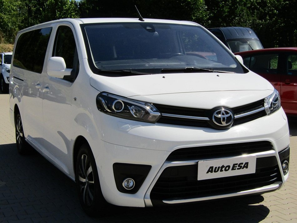 Toyota Proace Verso 8 míst