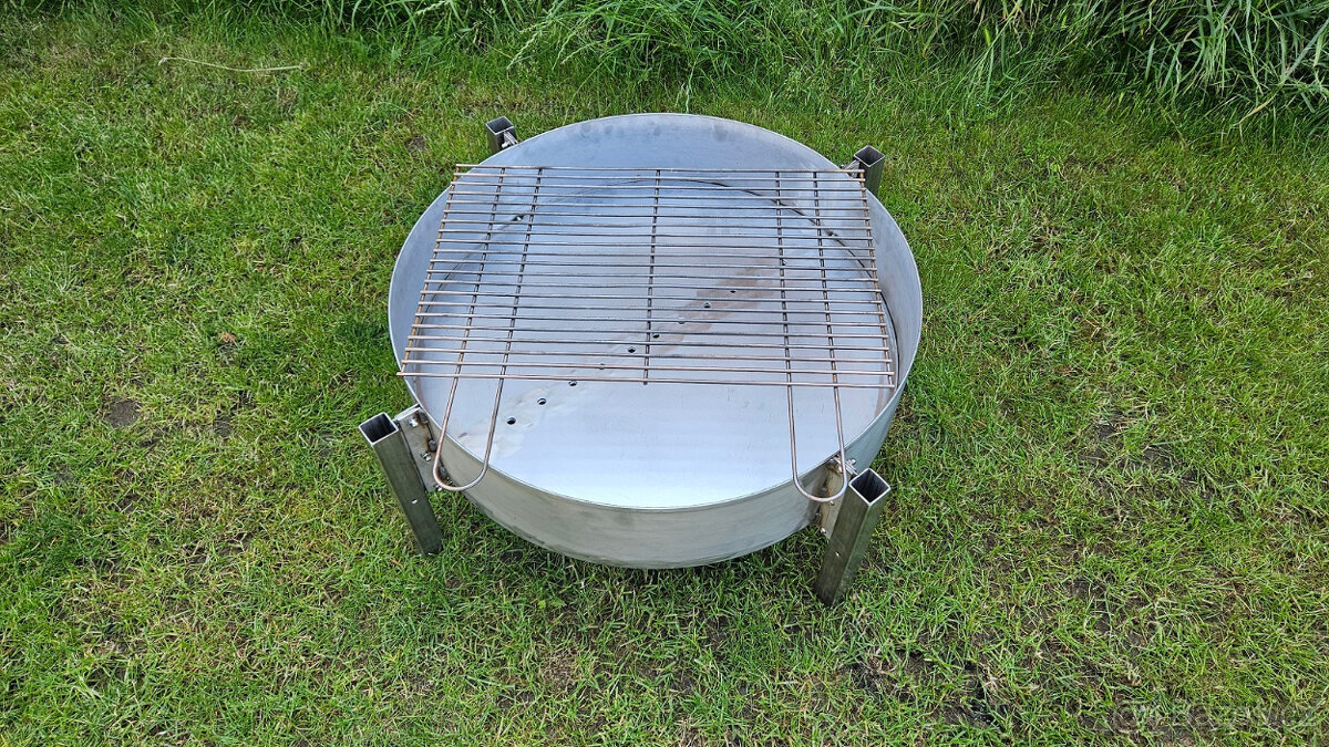 Nerezové přenosné ohniště kulaté pr. 70 cm