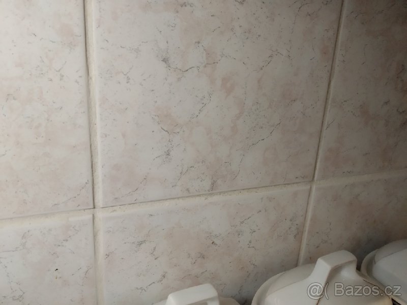 Zbytek obklad dlaždic 20x25cm béžová