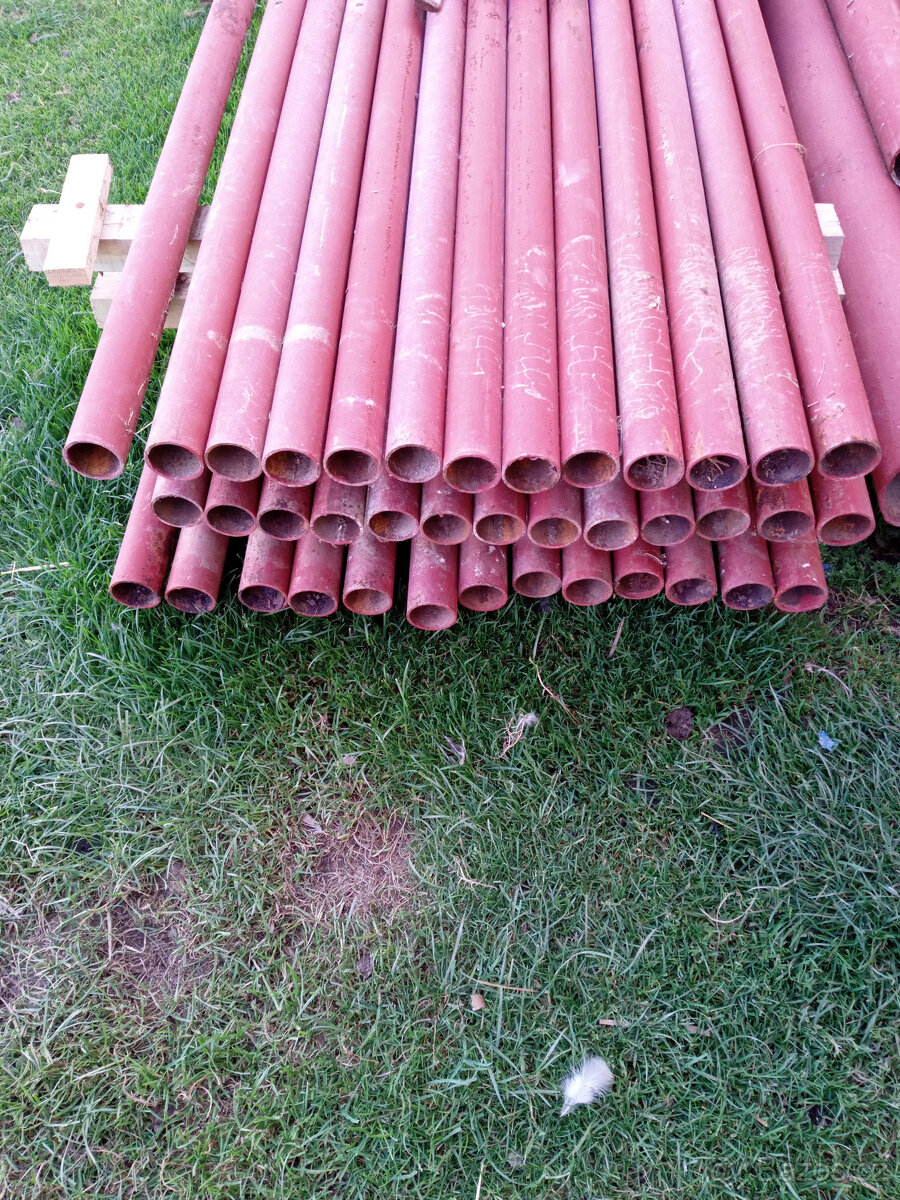 Prodám ocelové trubky 135mm/2m a 48mm/3m