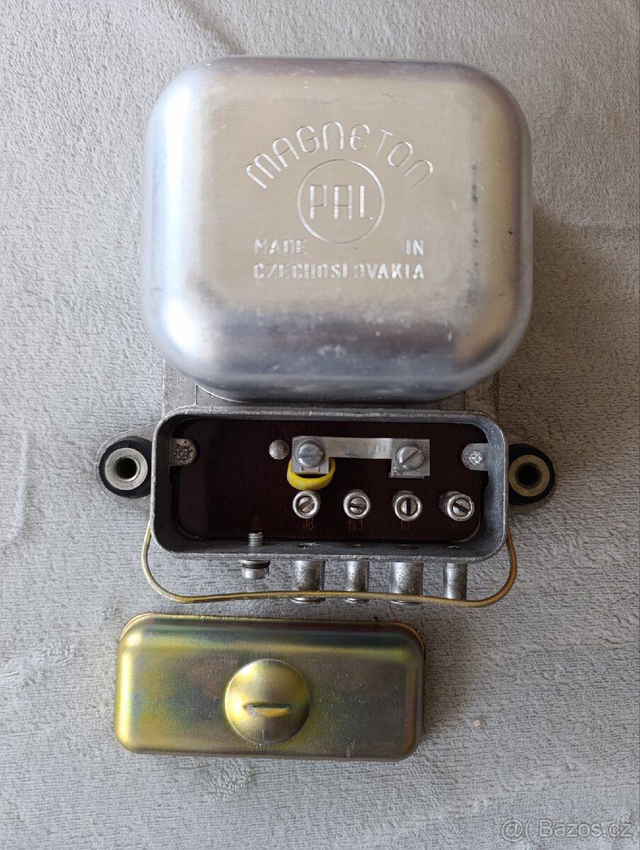 Tatra 148 relé dobíjení
