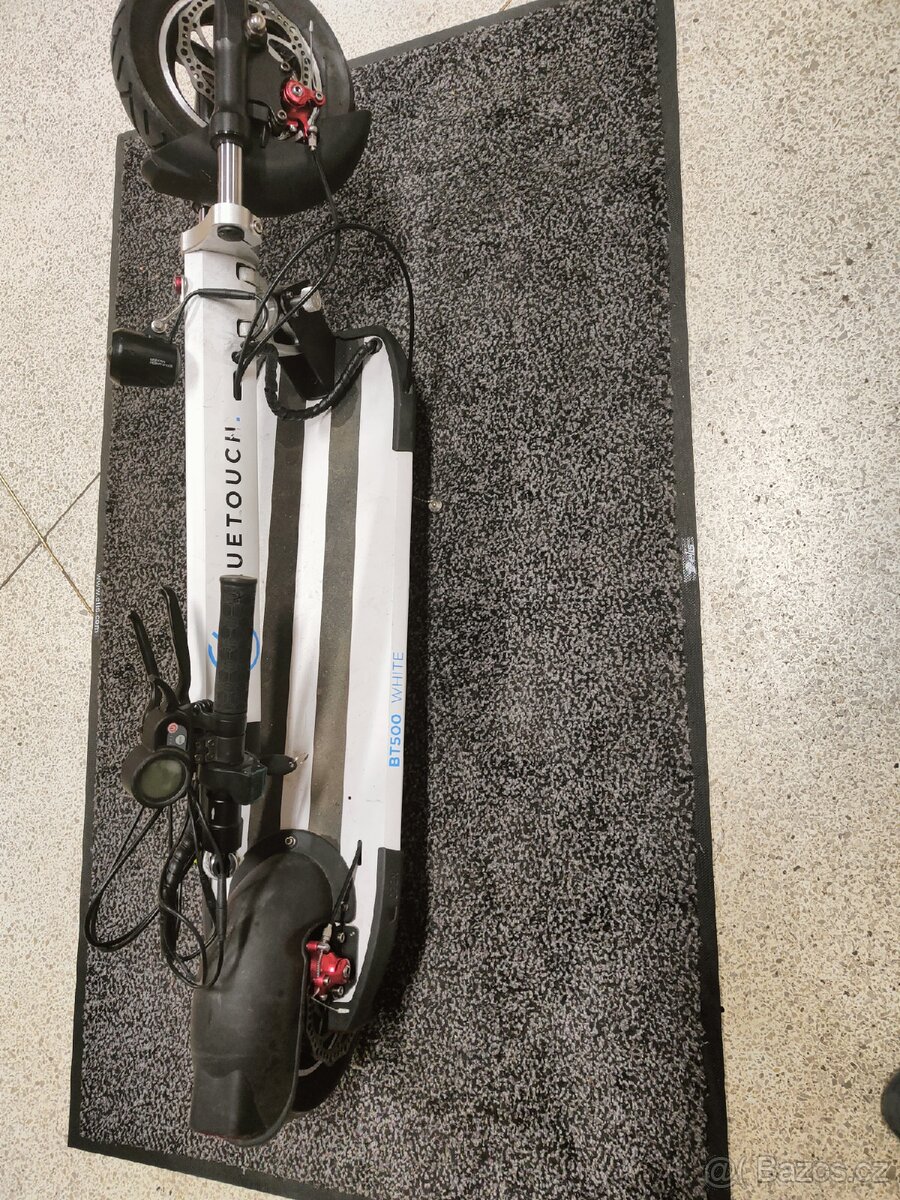 El. Koloběžka Bluetouch bt 500