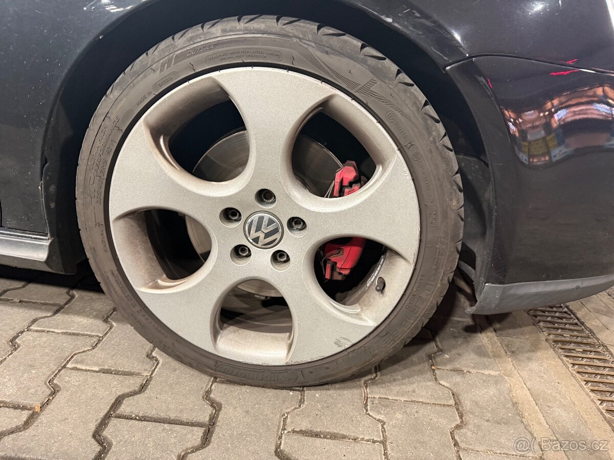 Prodám alu kola 5x112 r18 originál vw nové letní pneu