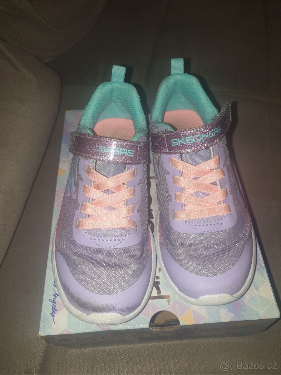 Dívčí tenisky SKECHERS