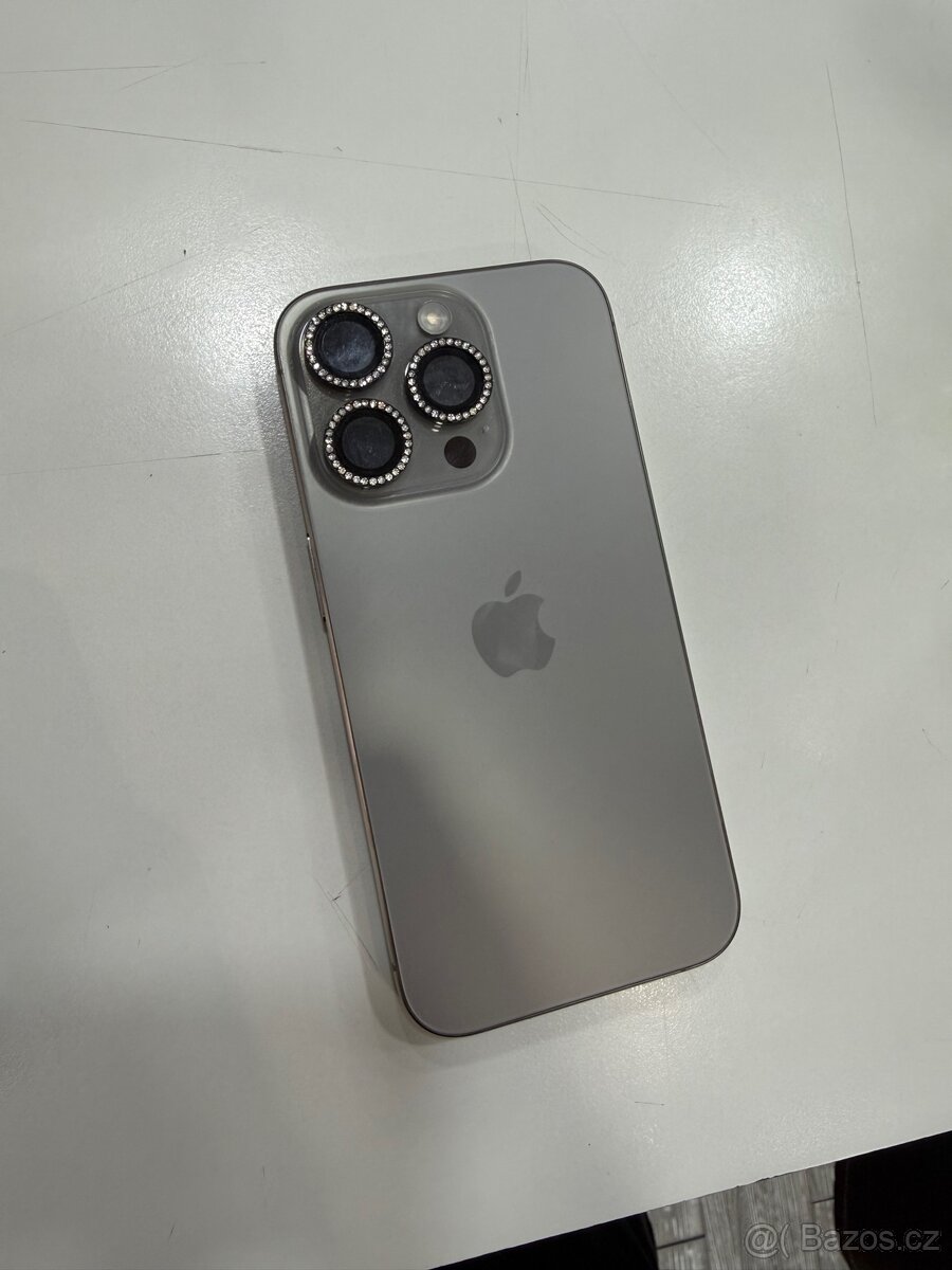 IPhone 15 pro 256gb přírodní titan