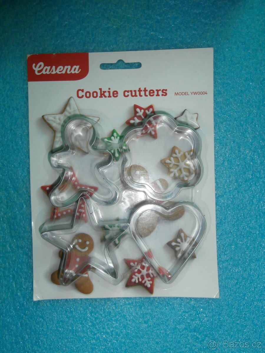 VÁNOČNÍ VYKRAJOVÁTKA