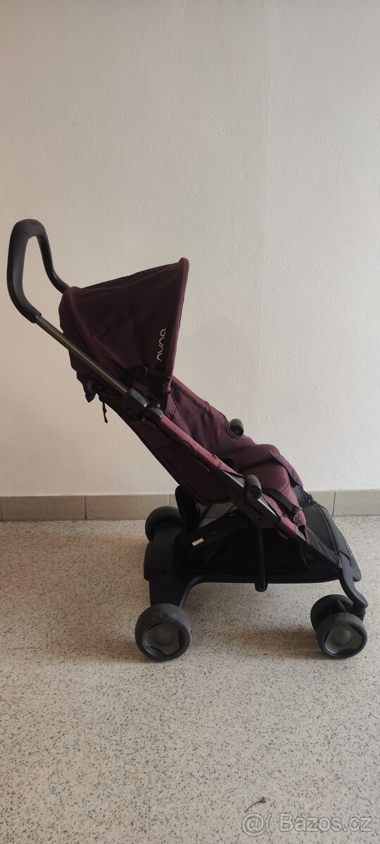 Sportovní kočárek