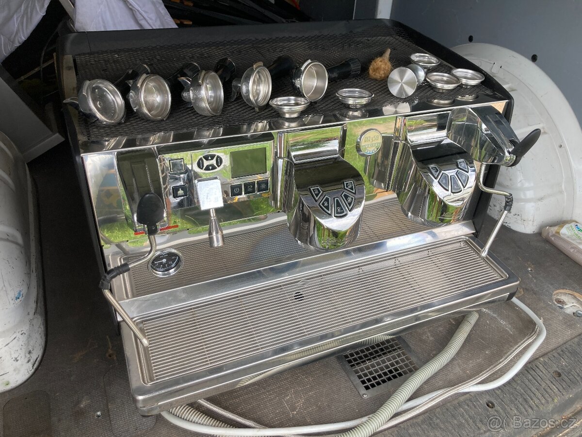 Profi pákový kávovar Victoria Arduino 358 Eagle