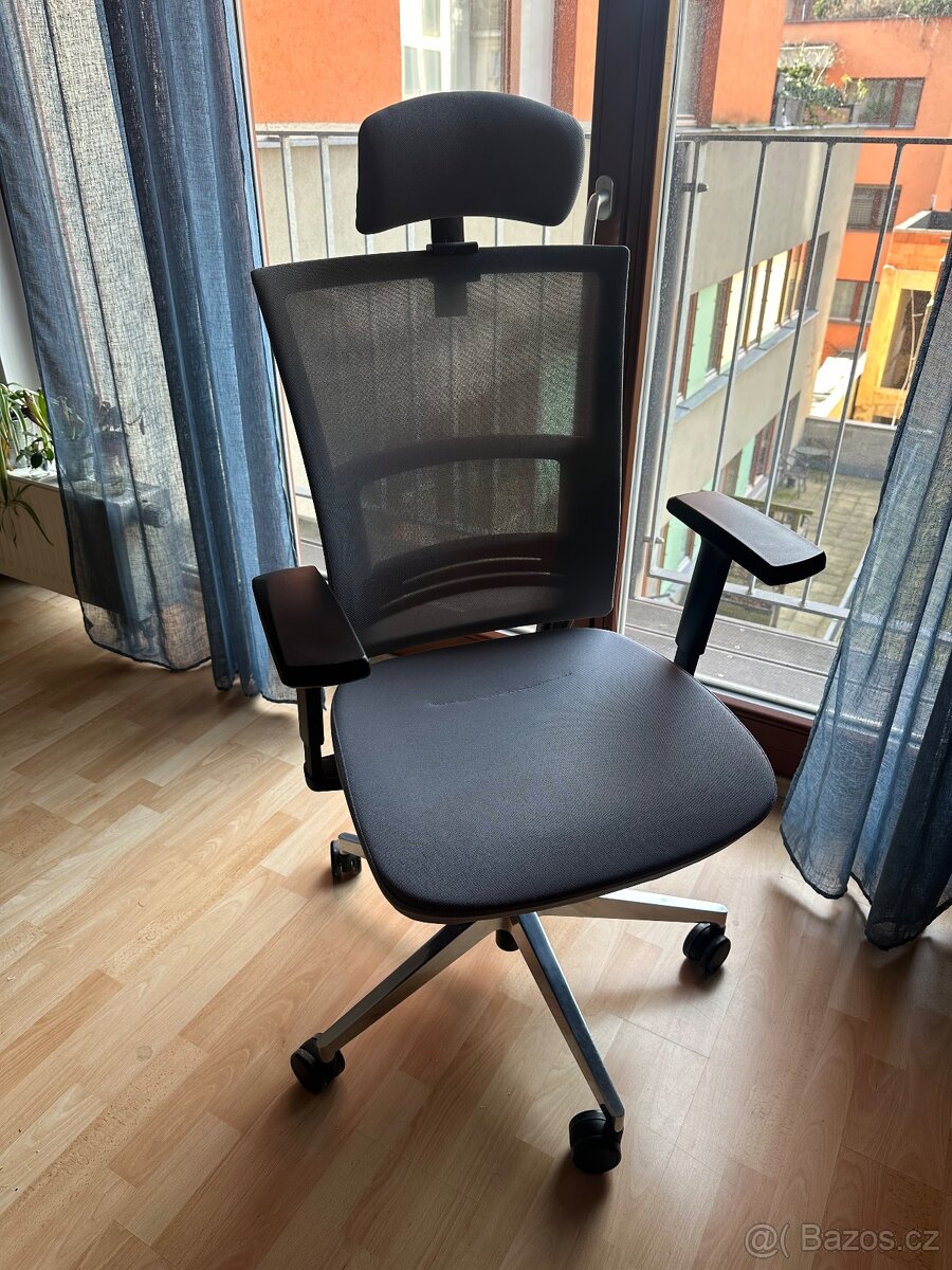 Kancelářská židle