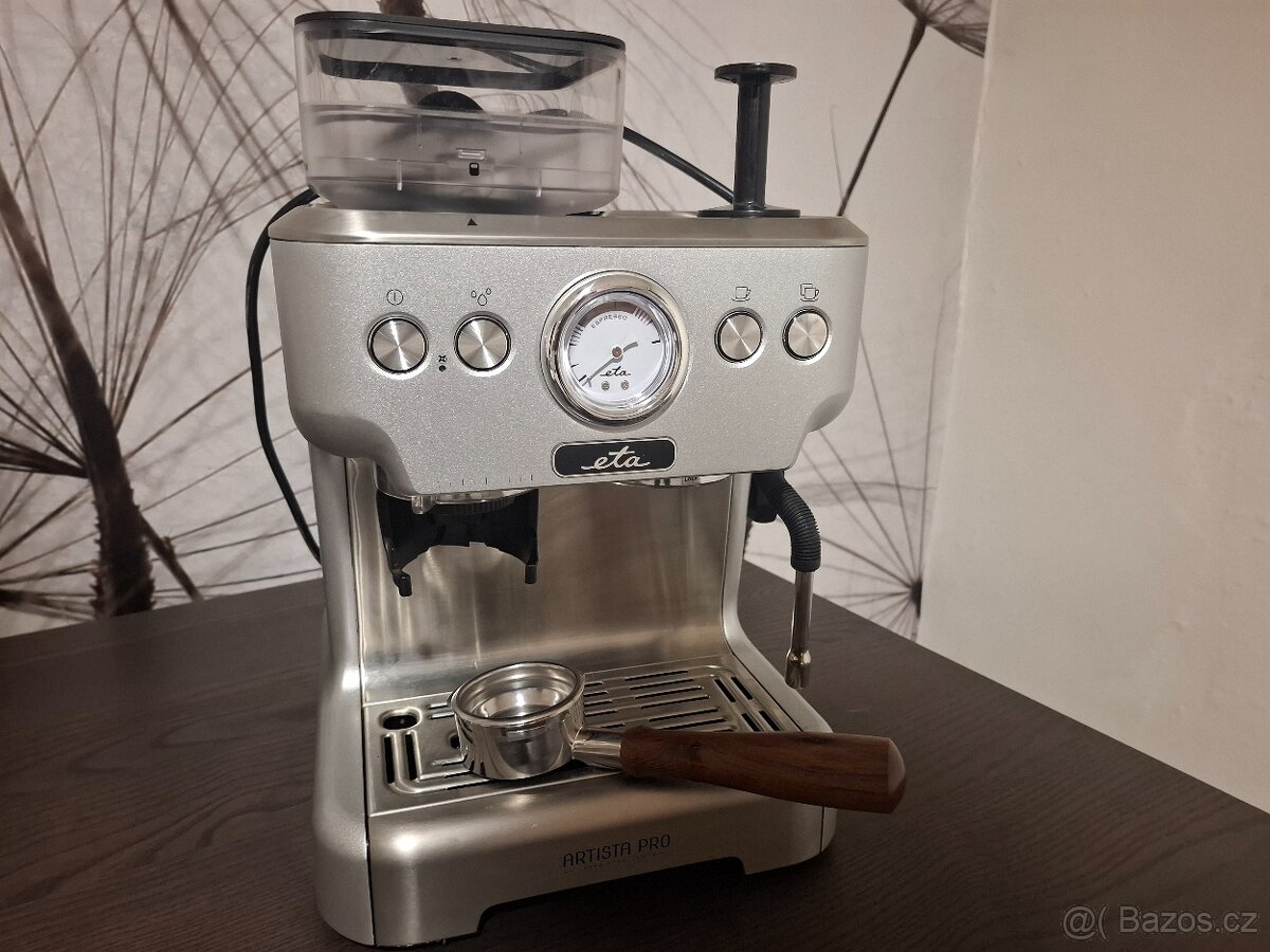 Kávovar eta artista pro