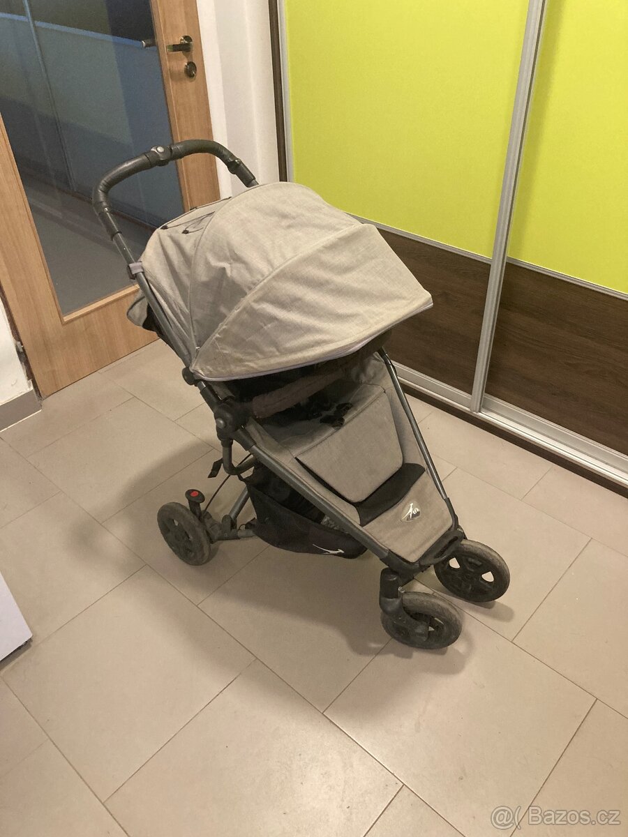 Kočárek golfky TFK