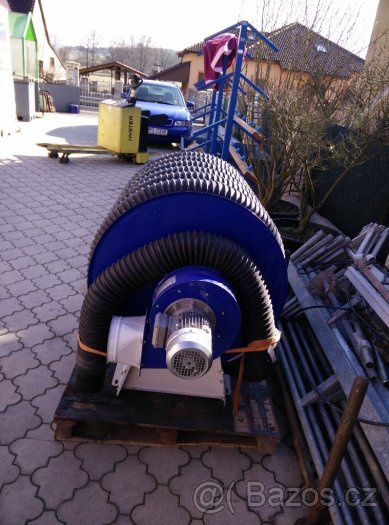 Odsávání splodin autodílen.