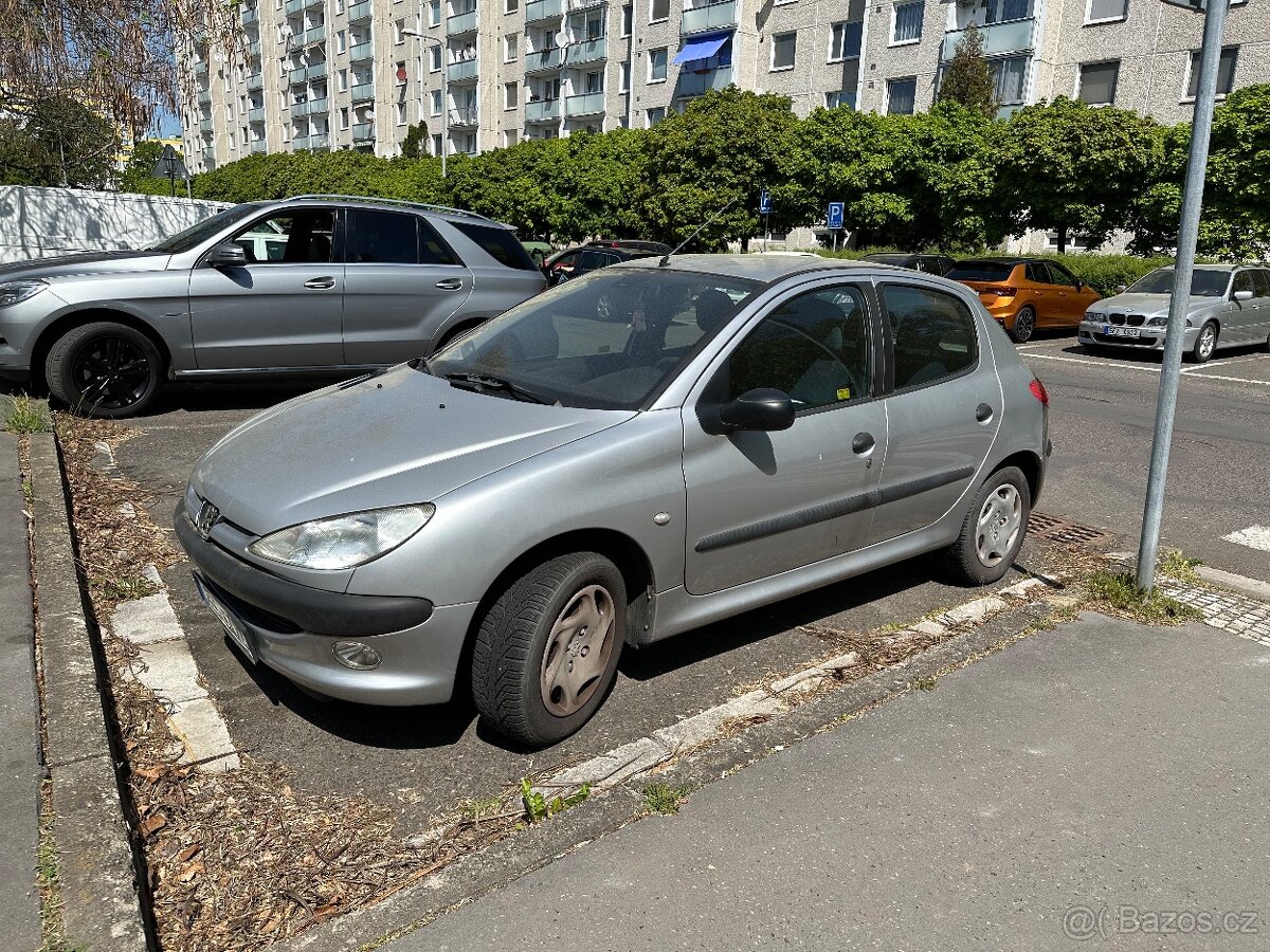 Peugeot 206 1.6