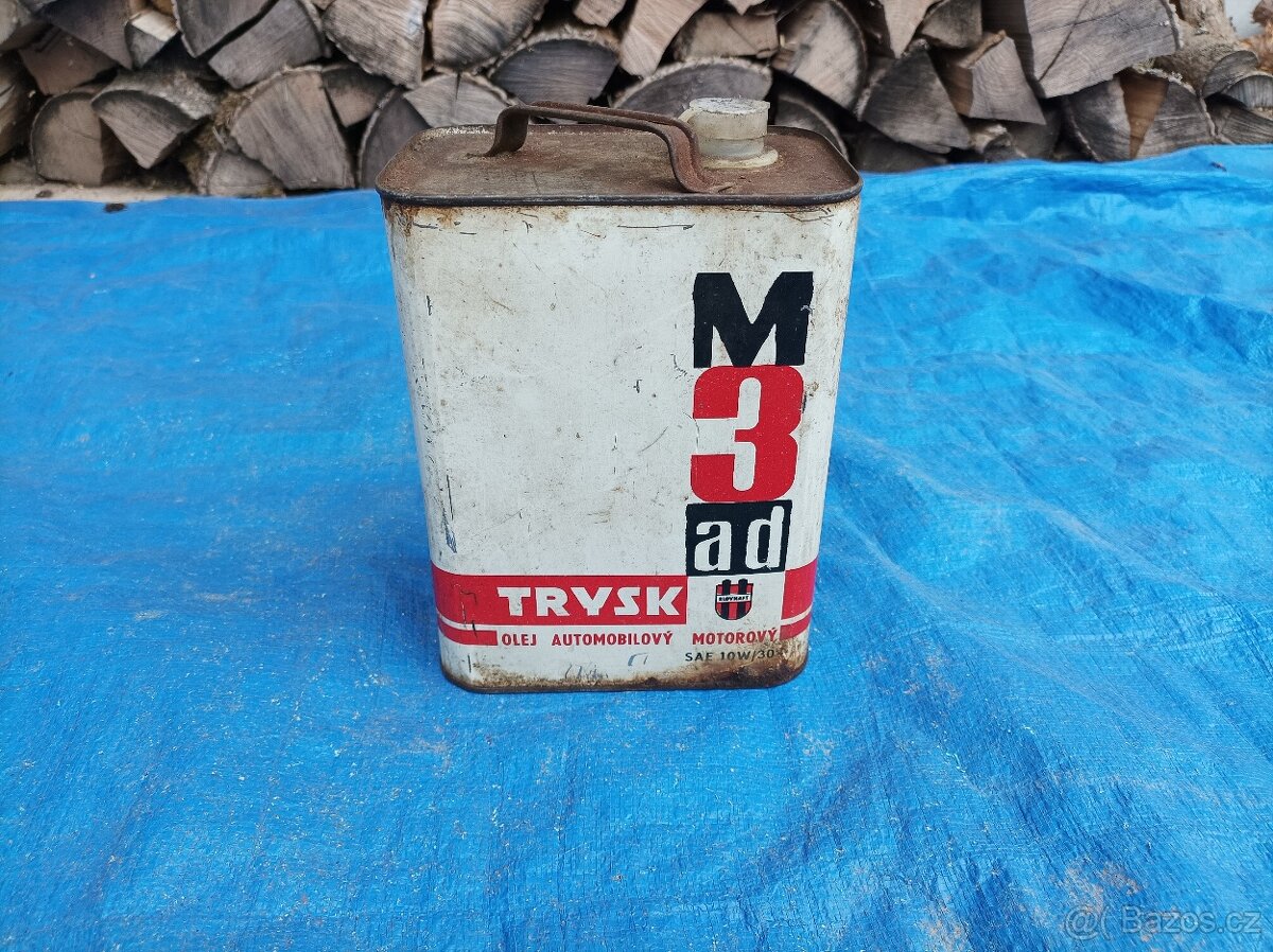Plechový kanystřík od oleje M3ad