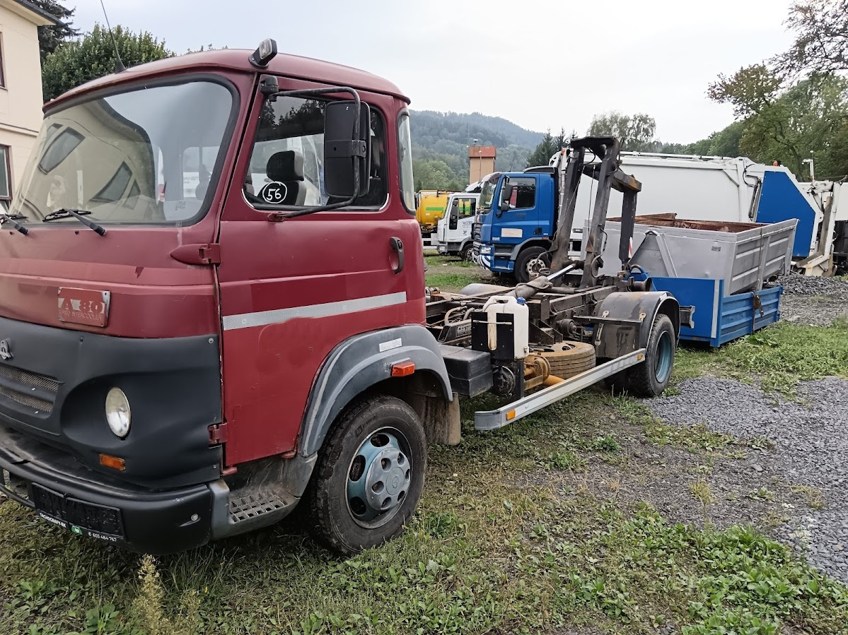 AVIA 80 NOSIČ KONTEJNERŮ - -
