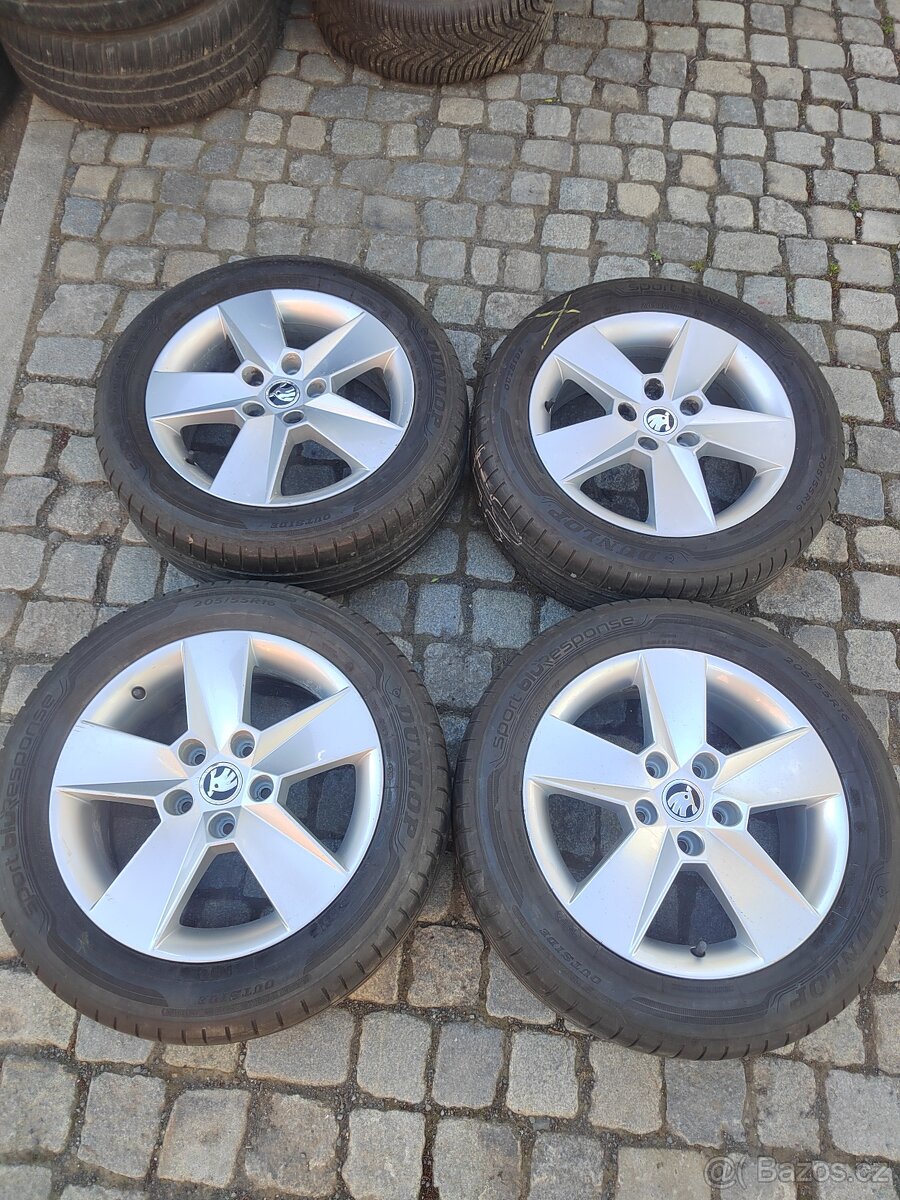 Prodám orig alu 16 škoda Octavia 3 5x112 ET 46 letní pneu