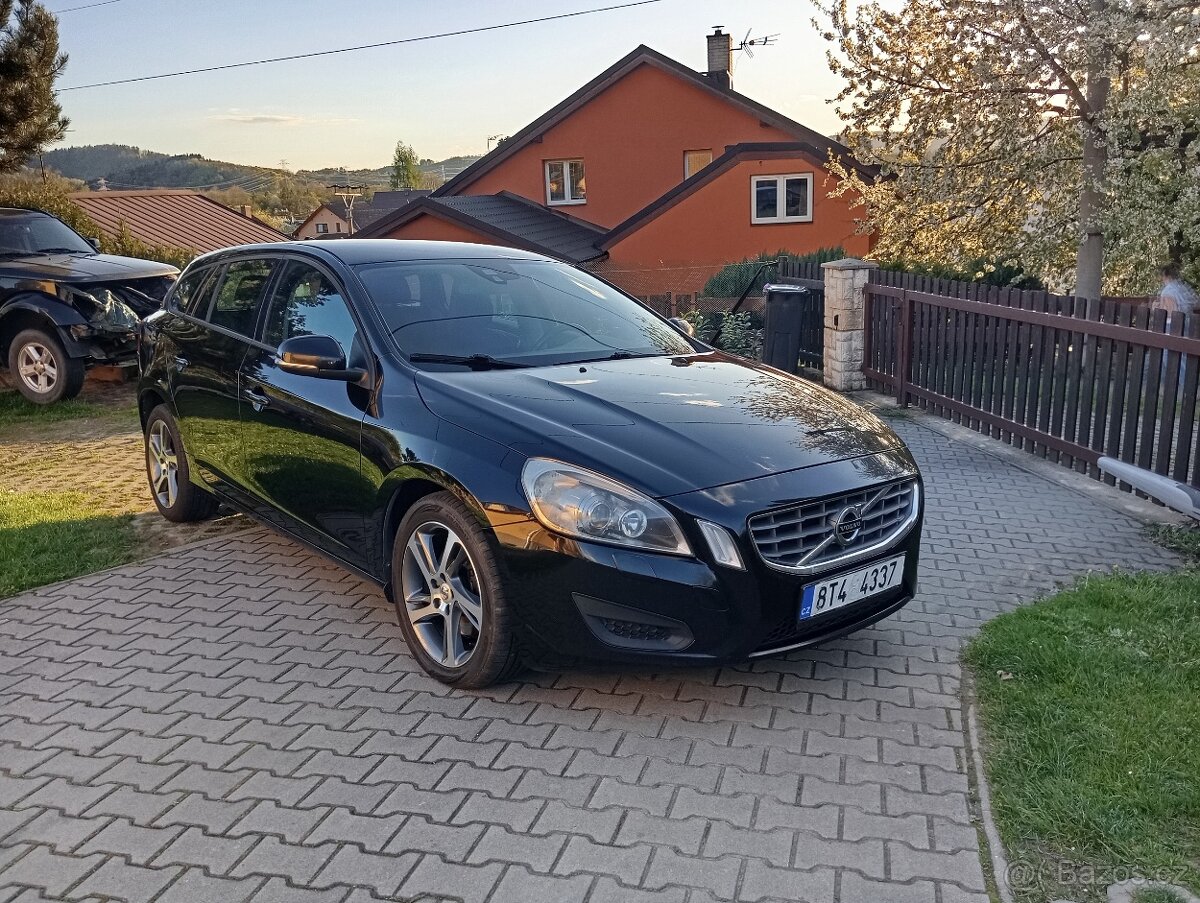 Volvo V60 2.0d 120KW 2013