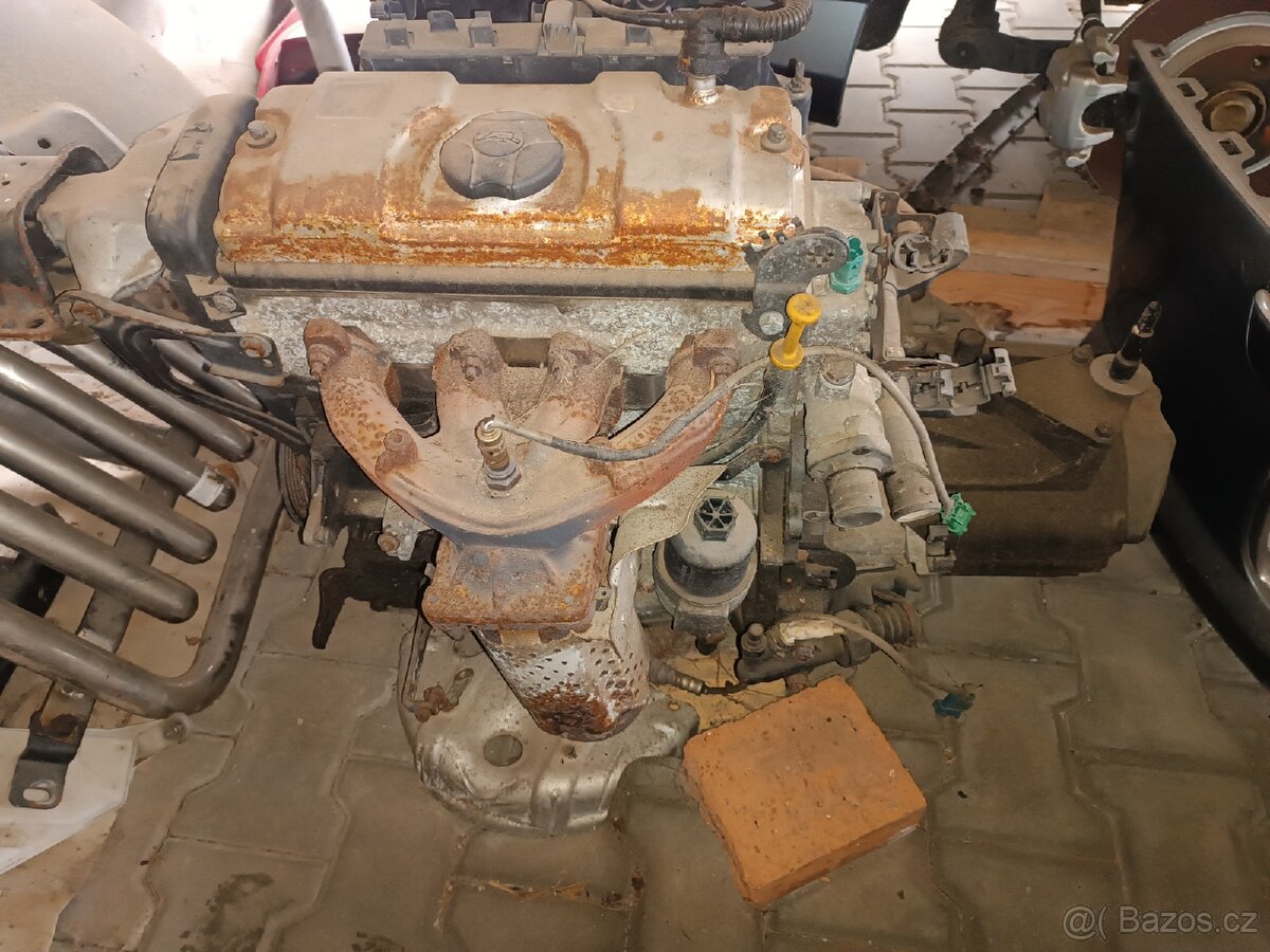 Motor + převodovka Peugeot 307 1.4 55kW KFW