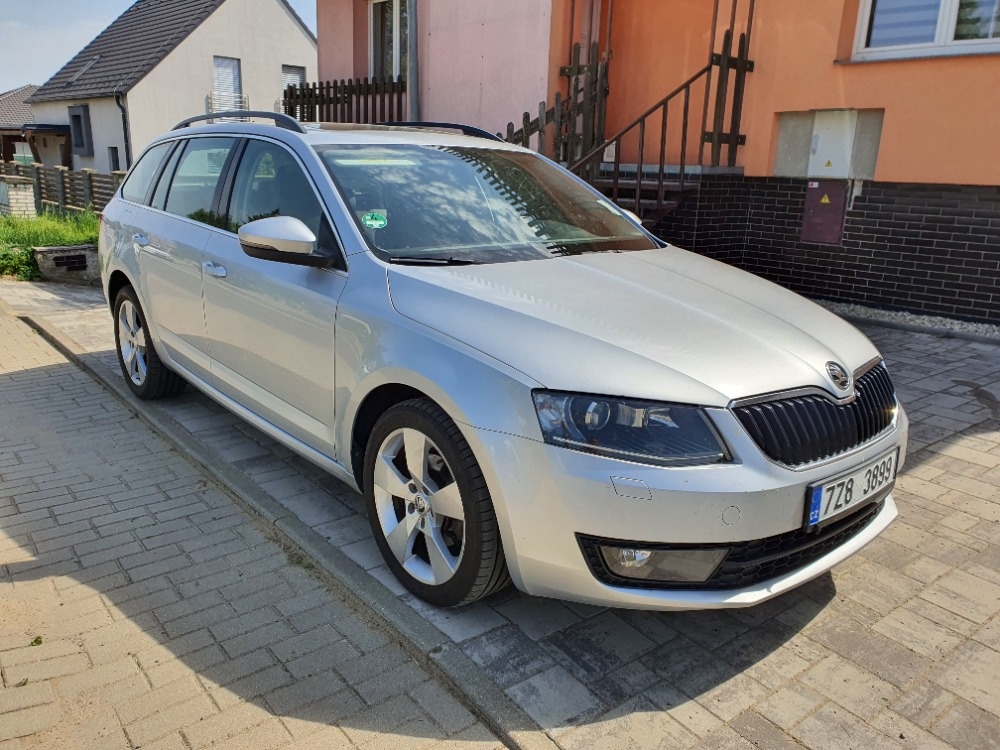 Škoda Octavia III ELEGANCE combi 2.0TDi DSG XENON