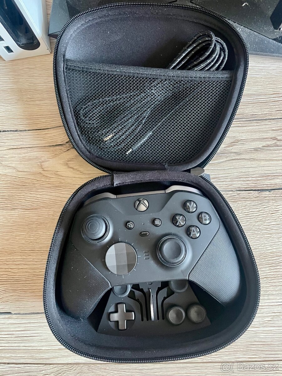 Ovladač XBOX Elite 2 s příslušenstvím