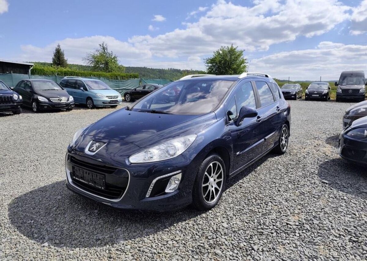 Peugeot 308 1.6 E-HDI, Navi, Klima nafta manuál 84 kw