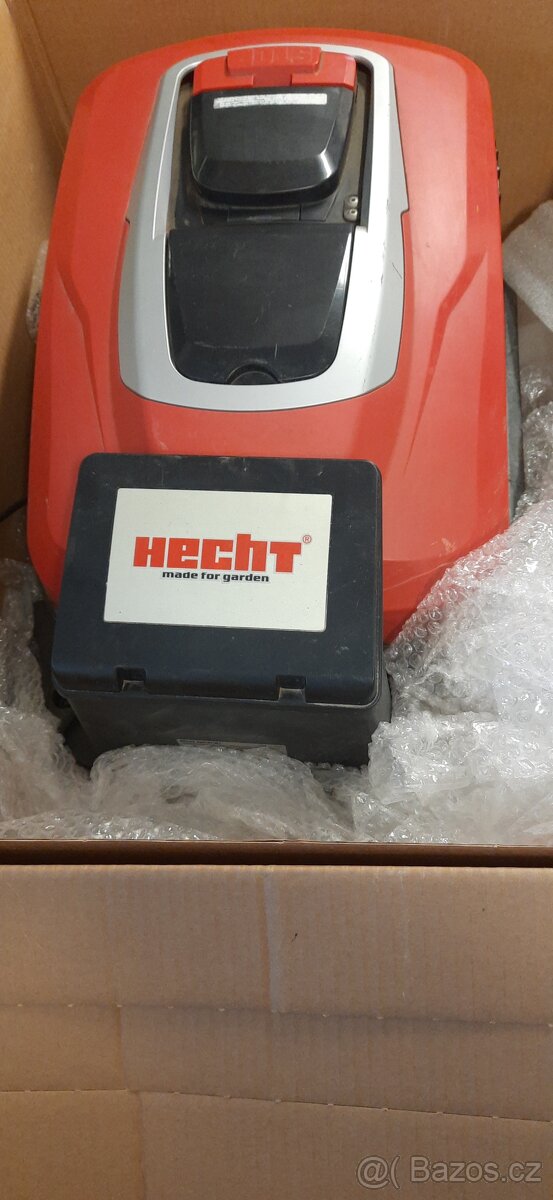 Roboticka sekacka Hecht 5602