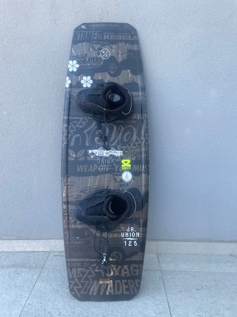Wakeboard komplet Hyperlite 125 cm + boty Ronix EUR 38/39