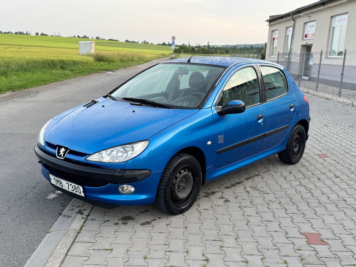 Peugeot 206 1.4hdi edice (pop art)
