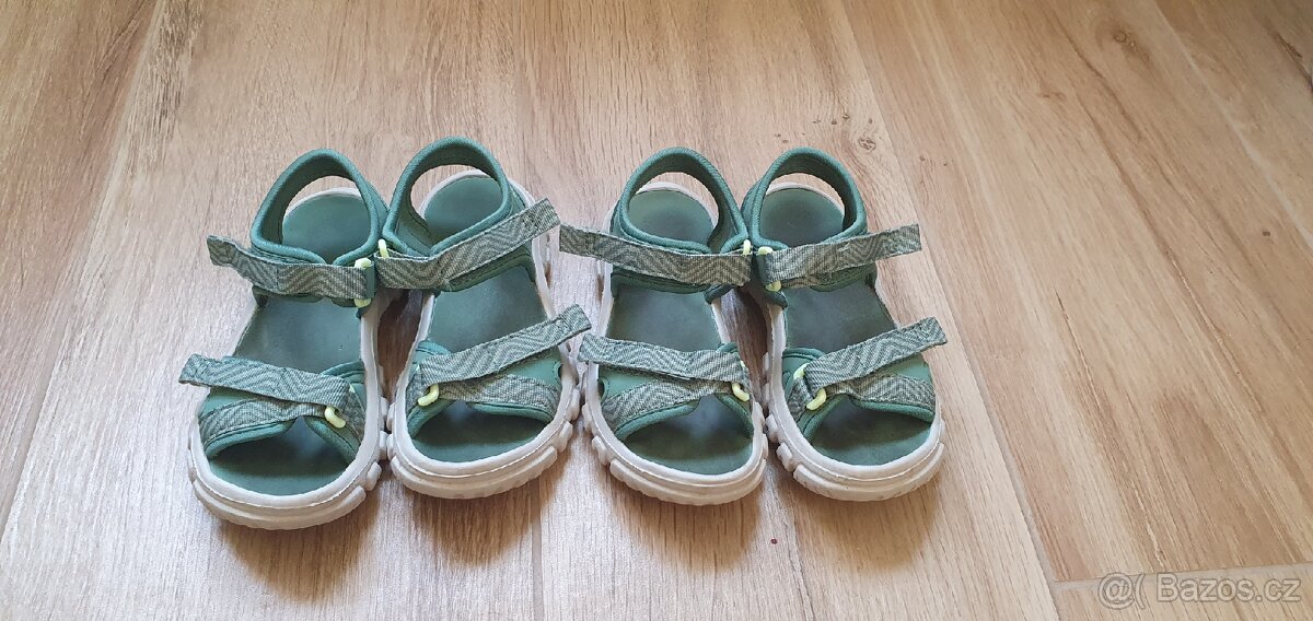 Sandále decathlon 28/29