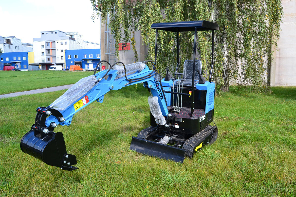 miniBagr HT 1500kg nekonečná otoč naftový dvouválec