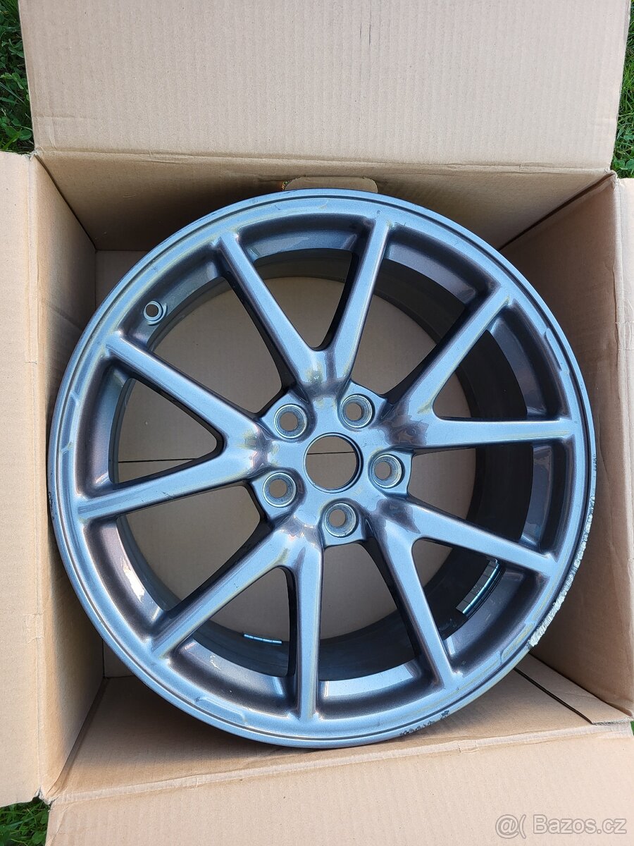 Alu Kola Tesla Model 3 Aero R18 x 8.5 ET38