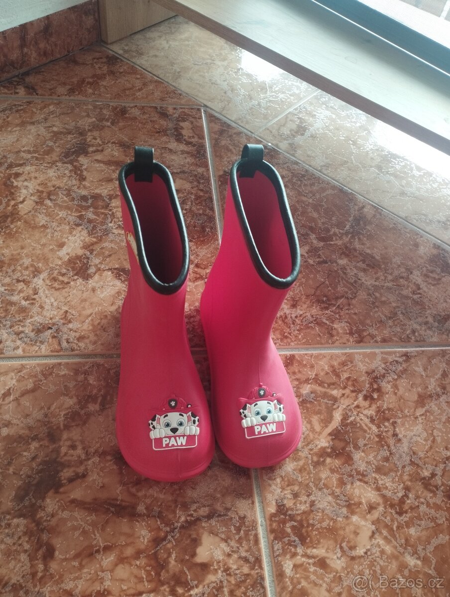 Nové Barefoot gumáky 200mm