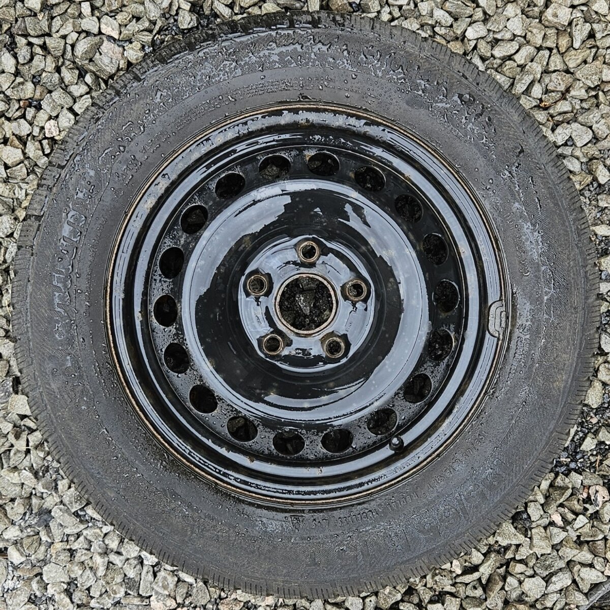 Zimní kola Škoda, VW 195/65/15, 6Jx15 ET47 č. AD14