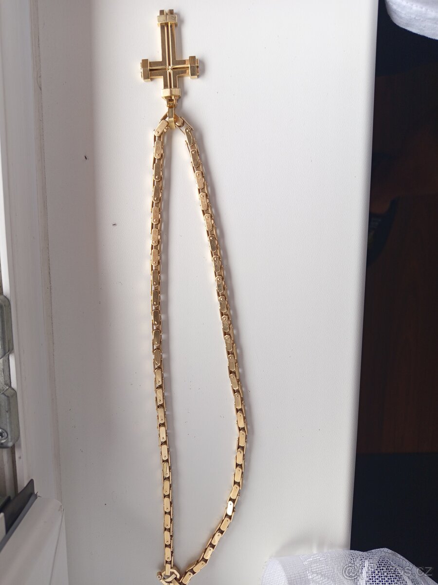 Zlatý řetěz s křížem 140,23g