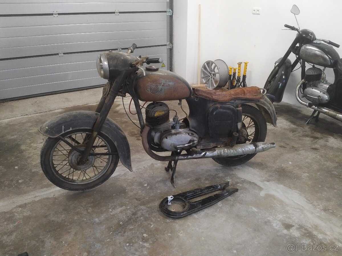 ČZ 450 - 175 ccm
