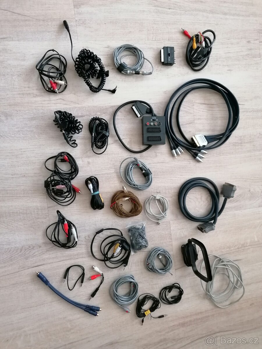 Prodám propojovací kabely SCART,cinc ap.