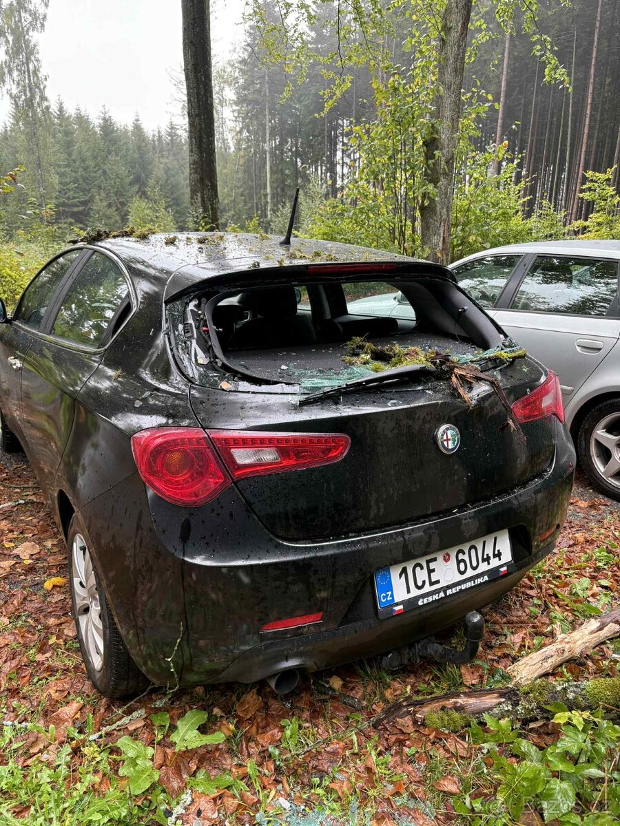 Alfa romeo giulieta 5 dveře