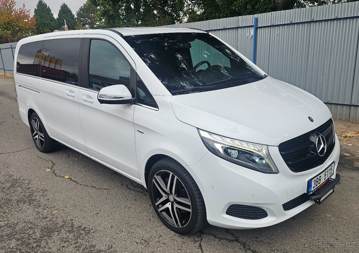 8 míst Mercedes Benz V class viano 4matic CZ W447