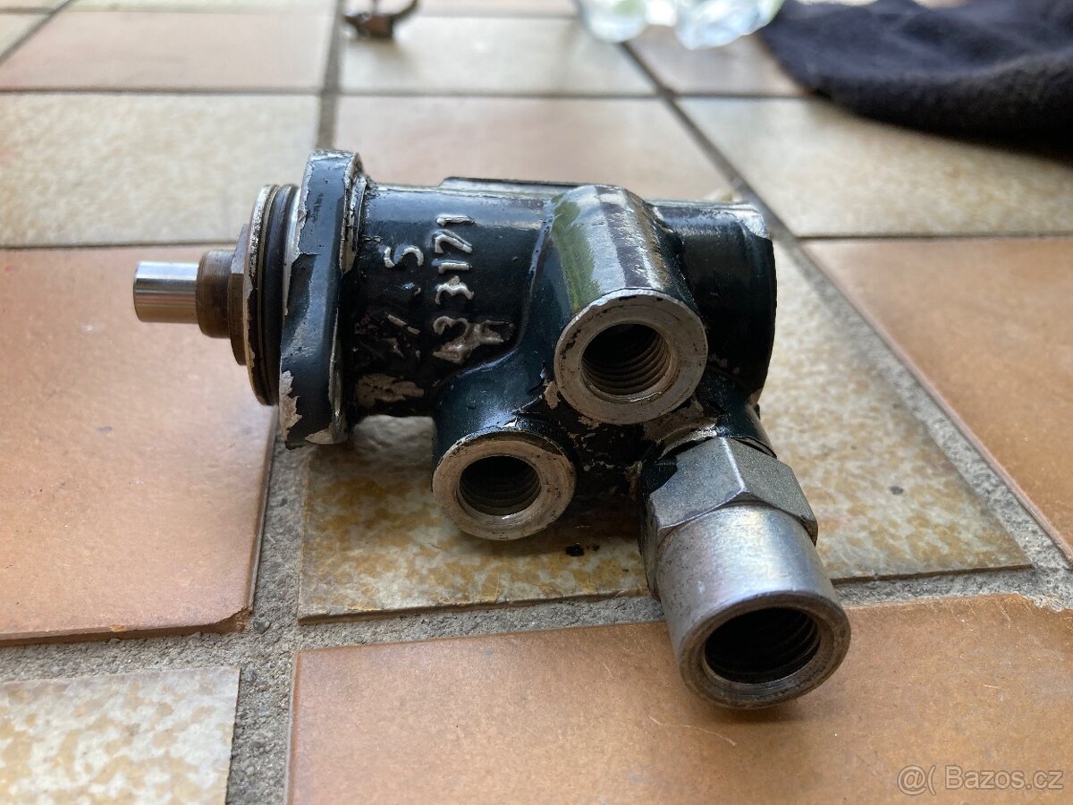 Palivové dopravní čerpadlo Zetor pouzite