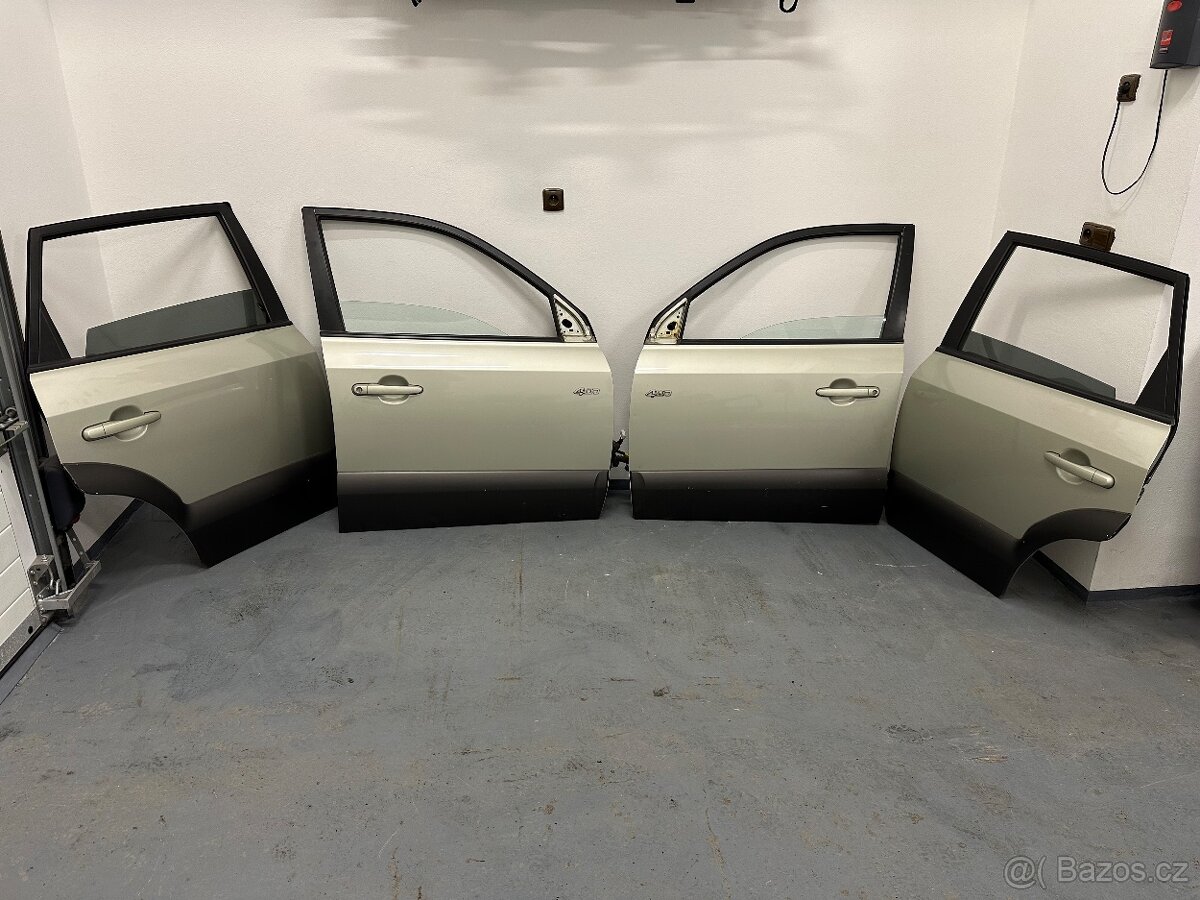 Hyundai Tucson boční dveře