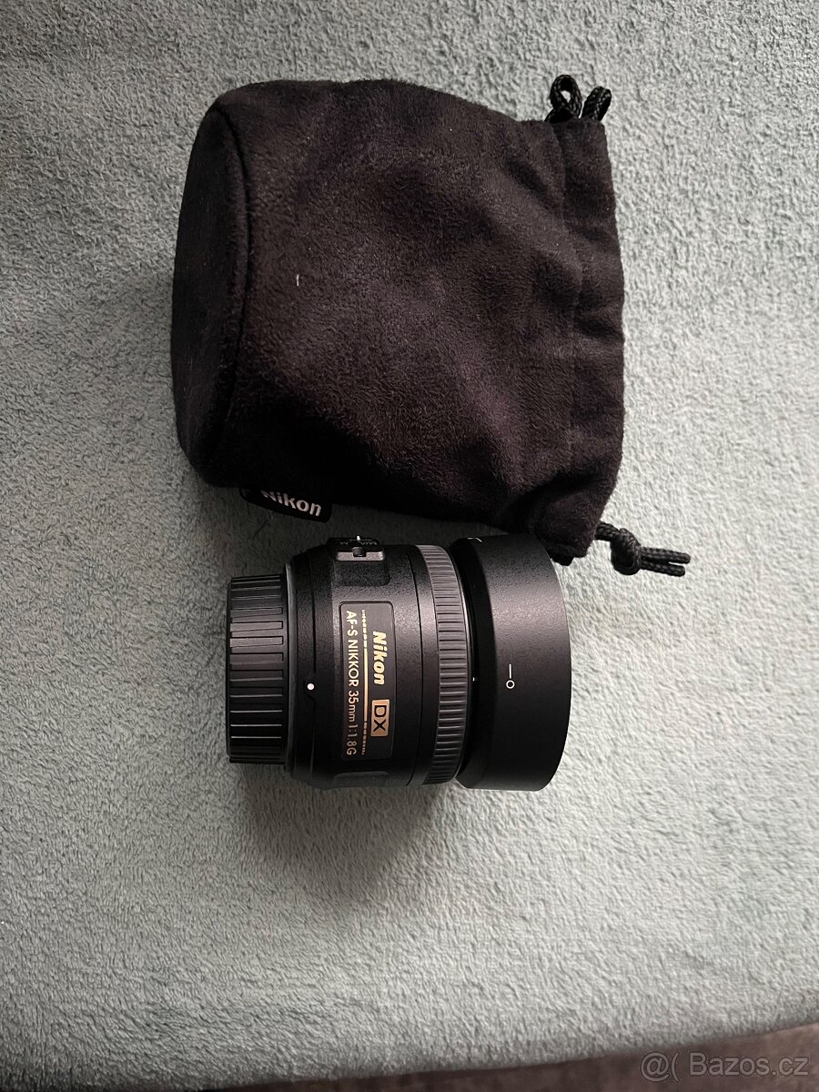 Nikon DX 35mm 1/8 G
