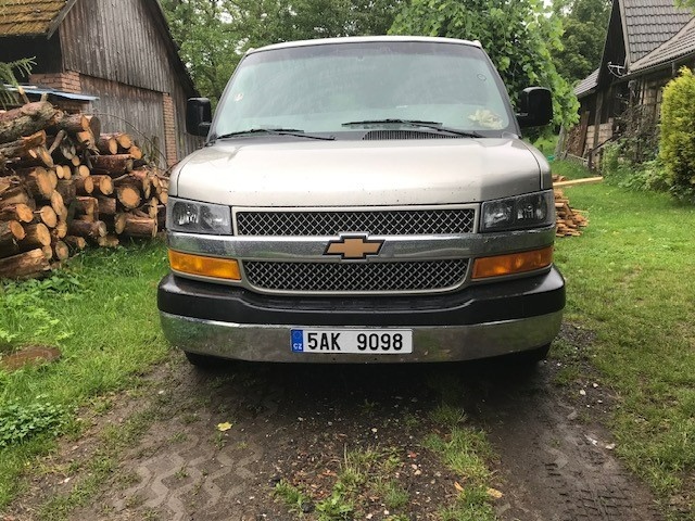 Chevrolet Express 5.3. V8. 4x4. 2004