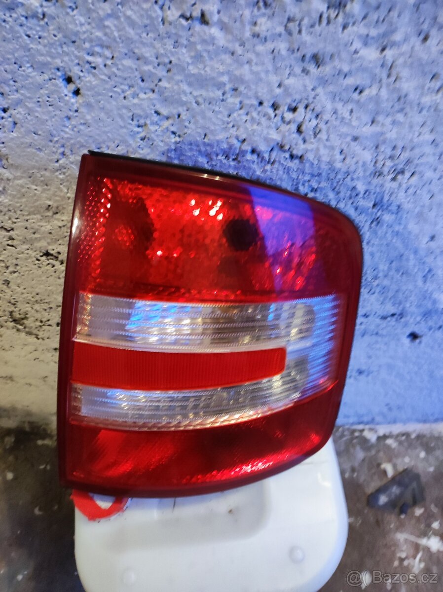 Zadní světlo pravé Škoda Fabia Combi 1