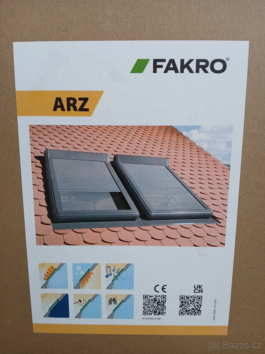 Elektrická roleta FAKRO ARZ-Elektro 230 V na střešní okno