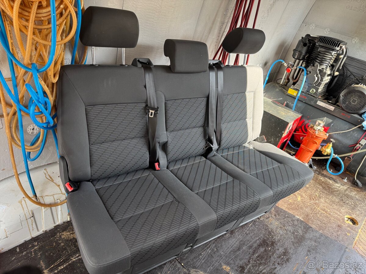 Lavice vw multivan T5