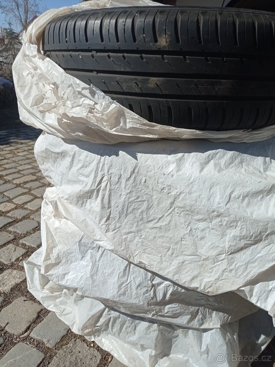 Kola 5x 112 r 15 s pneu Continental
